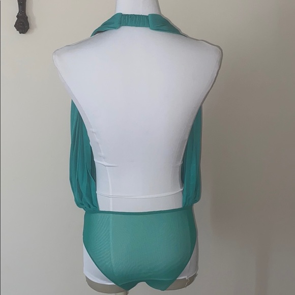 Caribbean Queen Backless halter bodysuit in Green - Picture 3 of 6